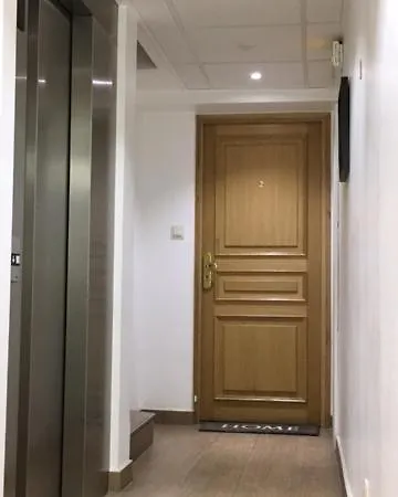 Lovely Parisien * Paris