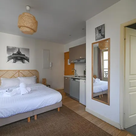 Lovely Parisien Paris